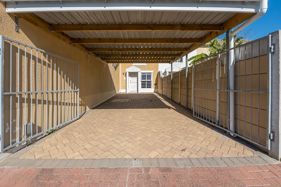 2 Bedroom Property for Sale in Thornton Western Cape